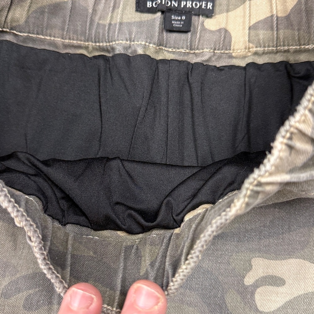 Boston Proper Skort Size 8 Gray Camo Shorts Print Elastic Waist Pockets Stretch - Picture 2 of 11